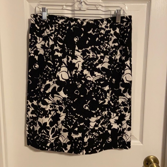 Talbots Dresses & Skirts - Talbots black & white floral skirt, size 10P